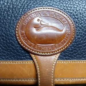Dooney & bourke satchel